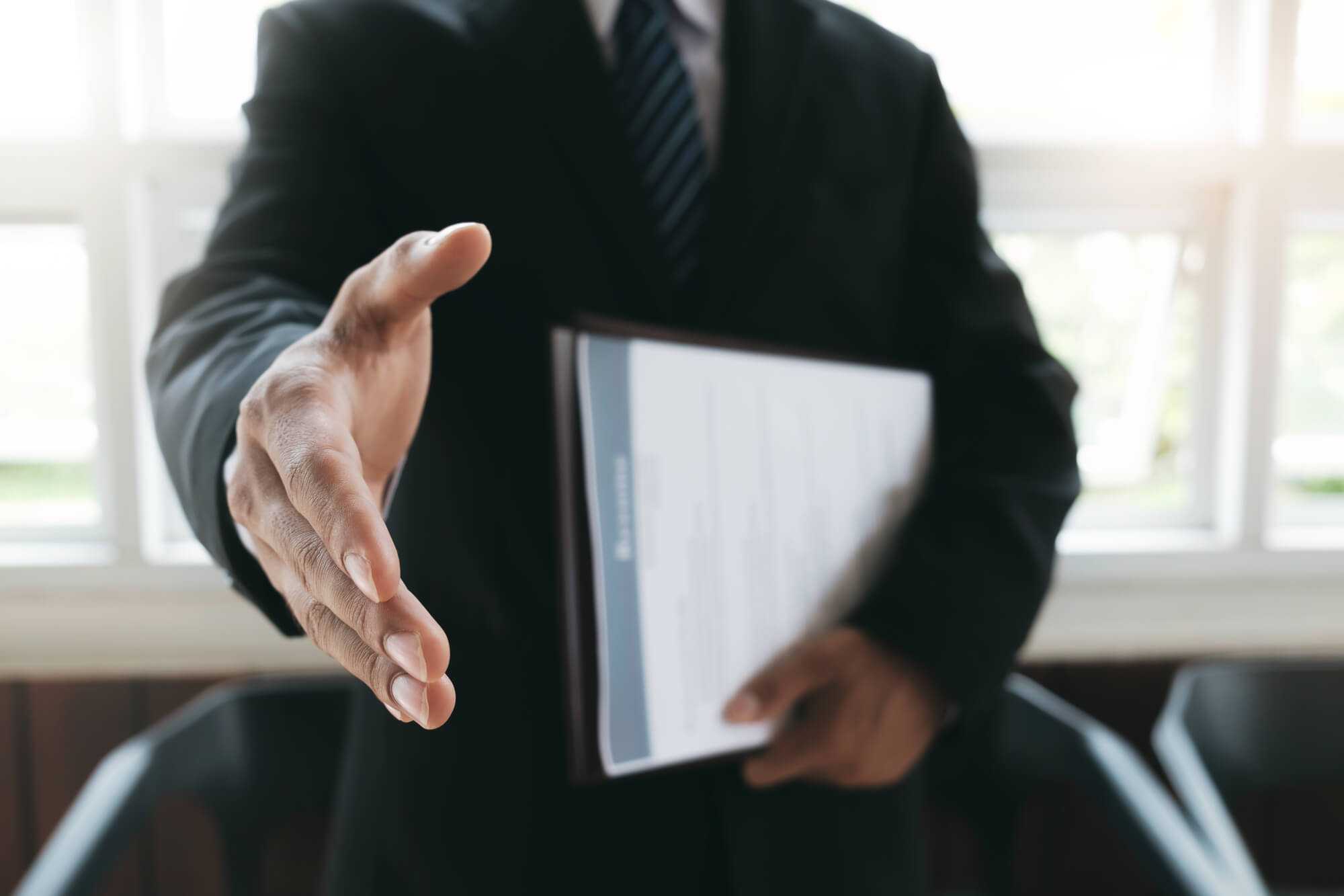 Cuidados na hora de contratar um funcionário